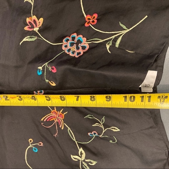 Vintage sz 4 black silk floral embroidered pixie pants - Picture 14 of 16